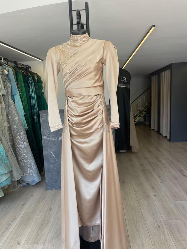 "Golden Elegance" Simple with touch of embroidery 1269